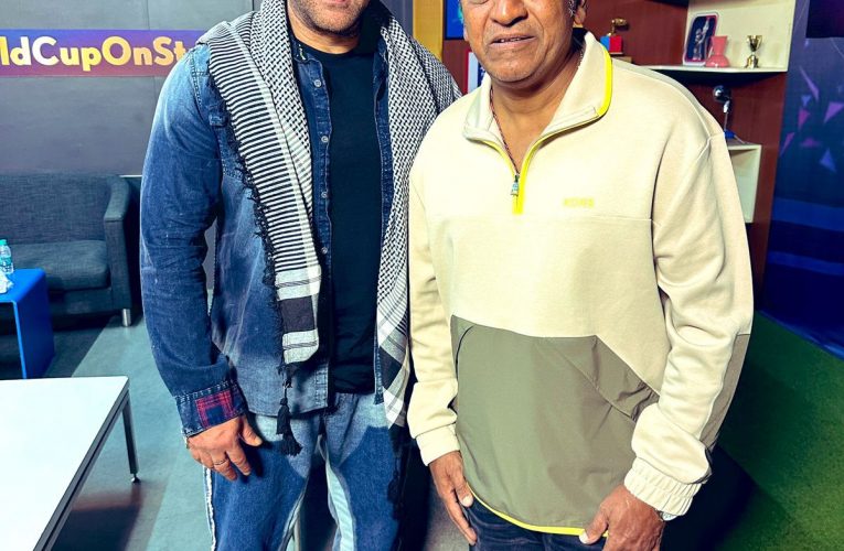 SalmanKhan and Dr. #Shivarajkumar meet at the massive India VS Pakistan match! ಮುಂಬೈನಲ್ಲಿ ಸಲ್ಮಾನ್ ಖಾನ್ ಹಾಗೂ ಹ್ಯಾಟ್ರಿಕ್ ಹೀರೋ ಶಿವರಾಜ್ ಕುಮಾರ್ ಬೇಟಿ.