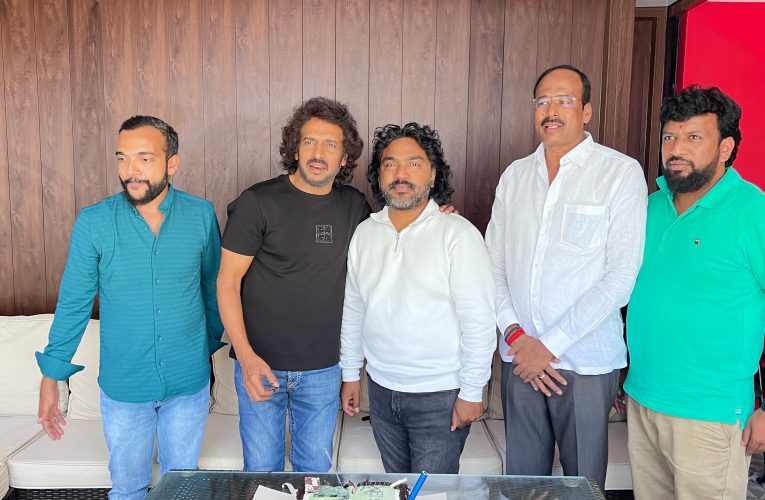 “45” movie Special poster released on Upendra birthday. ರಿಯಲ್ ಸ್ಟಾರ್ ಉಪೇಂದ್ರ ಹುಟ್ಟುಹಬ್ಬಕ್ಕೆ ಬಿಡುಗಡೆಯಾಯಿತು ಬಹು ನಿರೀಕ್ಷಿತ “45” ಚಿತ್ರದ ವಿಶೇಷ ಪೋಸ್ಟರ್ .